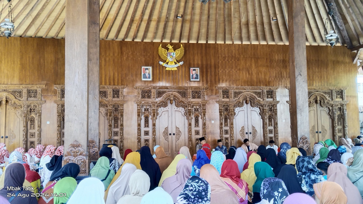 Pengajian Sabtu Pon Al Husna Kalurahan Condongcatur