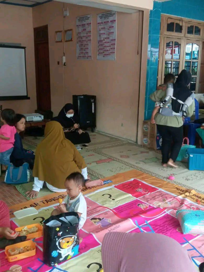 Pemicuan Sanitasi Total Berbasis Masyarakat (STBM) (GERMAS DAN BANK SAMPAH)