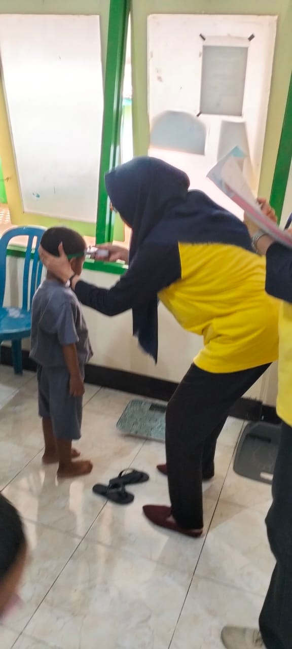 Posyandu balita , busui , usia produktif , bumil , remaja  di Padukuhan Ngringin