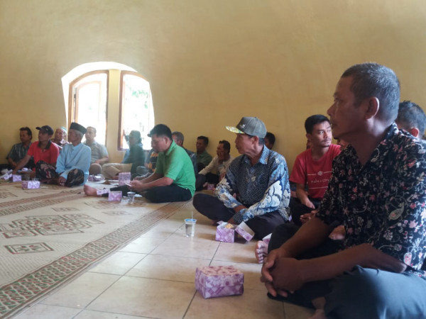 Pertemuan Warga Rumah Domes Sengir Sumberharjo Membahas Status Tanah Domes Sengir
