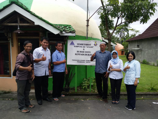 Kunjungan Tim Lintas Sektor Kecamatan Prambanan Ke Rumah Data Kampung KB Sengir