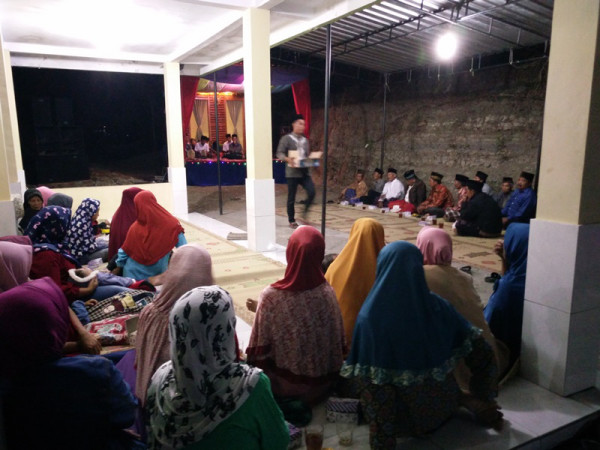 Pengajian HUT RI Ke 74 Dusun Sengir RT/RW 03/26 Sumberharjo Prambanan