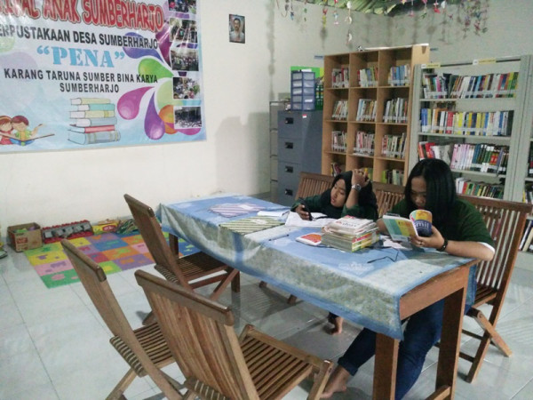 Monitor Kegiatan Perpustakaan Desa Sumberharjo Prambanan Sleman