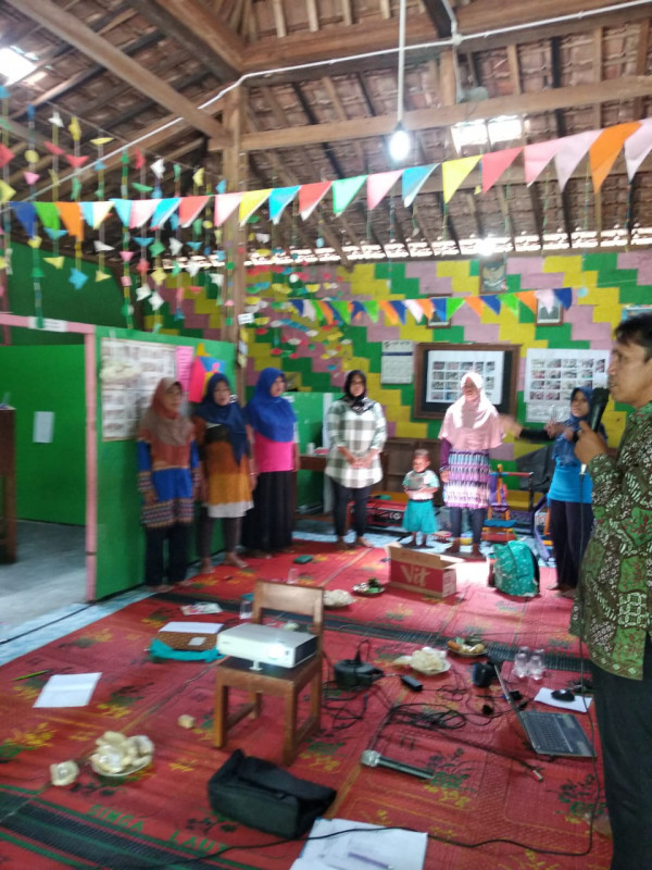 Pertemuan Bina Keluarga Remaja (BKR) Kampung KB Sengir