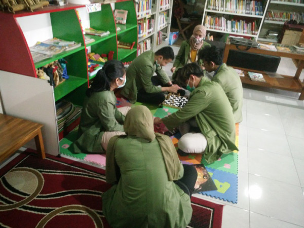 Monitor Kegiatan Perpustakaan Desa Sumberharjo_Menerima Kunjungan KKN UPN "Veteran" Yogyakarta Kelompok 9 Dusun Sengir