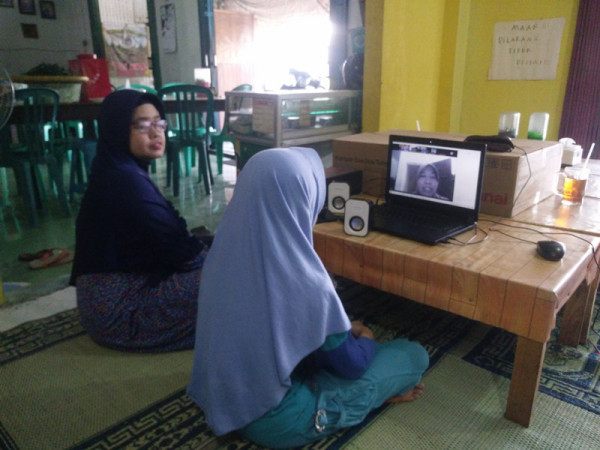 Kampung KB Sengir_Monitor Kegiatan Perpustakaan Desa Sumberharjo_Memberi Pelatihan IT Belajar Di Rumah Daring  zoom meeting