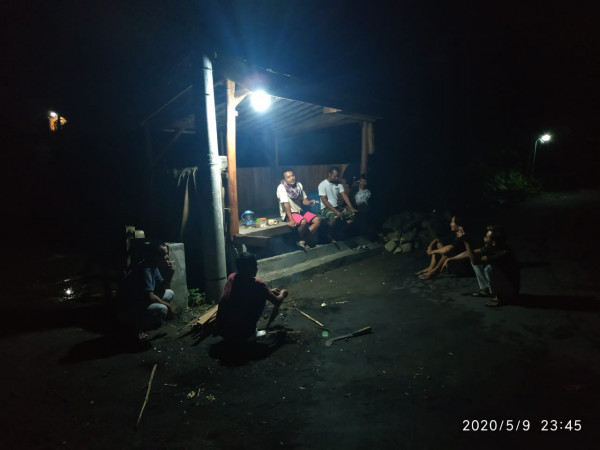 Kampung KB Sengir_Kegiatan Warga Dusun Sengir_Cegah Covid-19_Piket Jaga Malam Di Pos Ronda Dusun Sengir