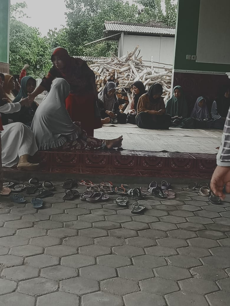 Kampung KB Sumberharjo Prambanan_pengajian padukuhan melikan_seksi agama