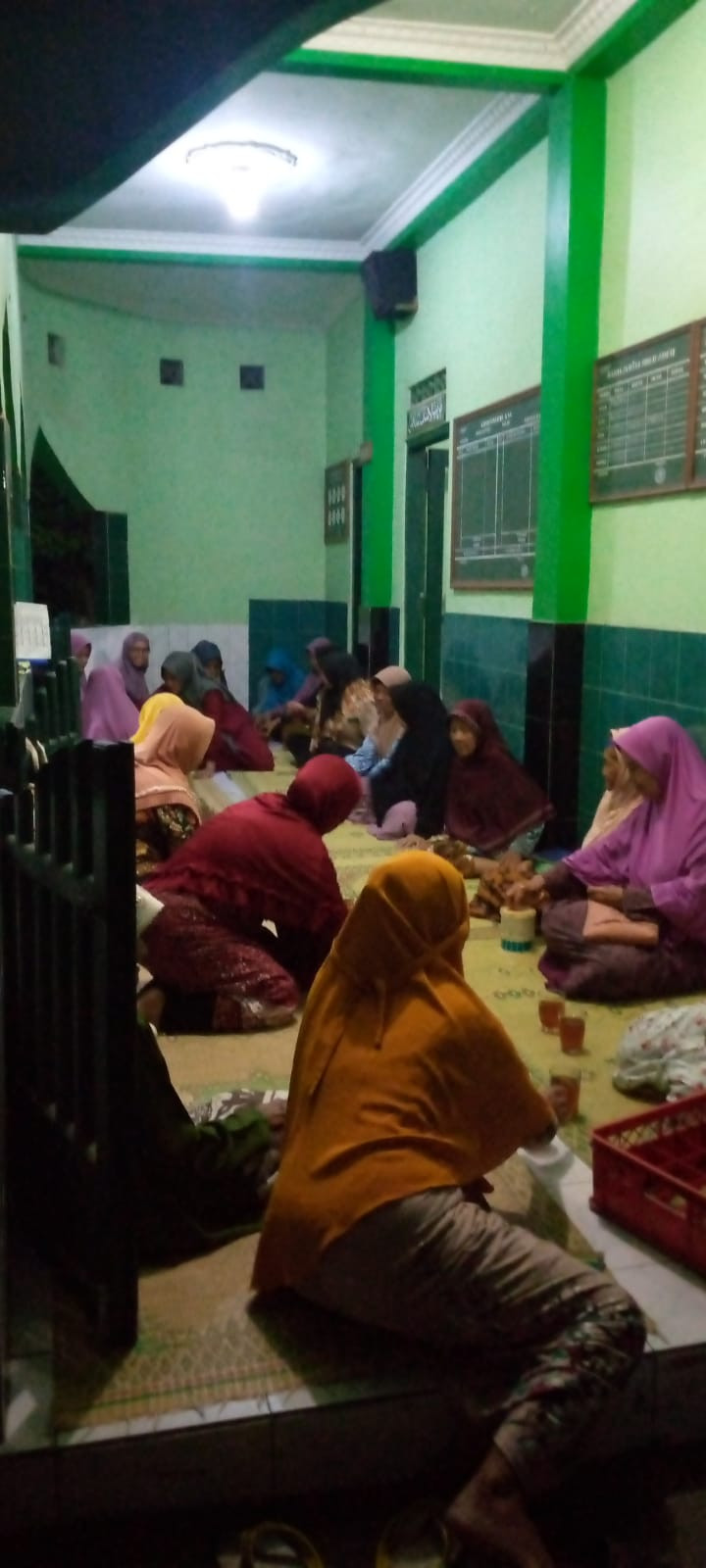 YASINAN MASJID AL IKHLAS PADUKUHAN DINGINAN,SUMBERHARJO,PRAMBANAN,SLEMAN