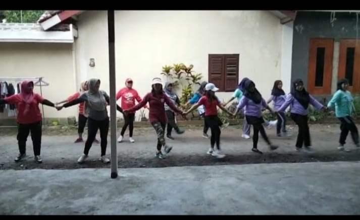 SENAM DI PADUKUHAN SAWO