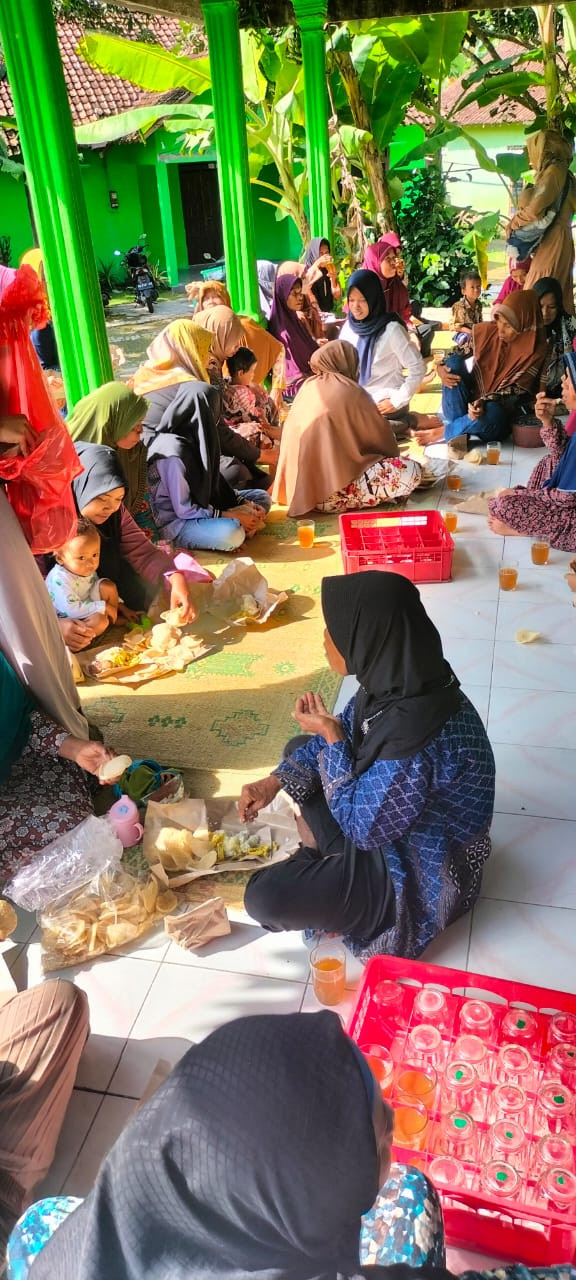 kegiatan sarapan bersama setelah pengajian