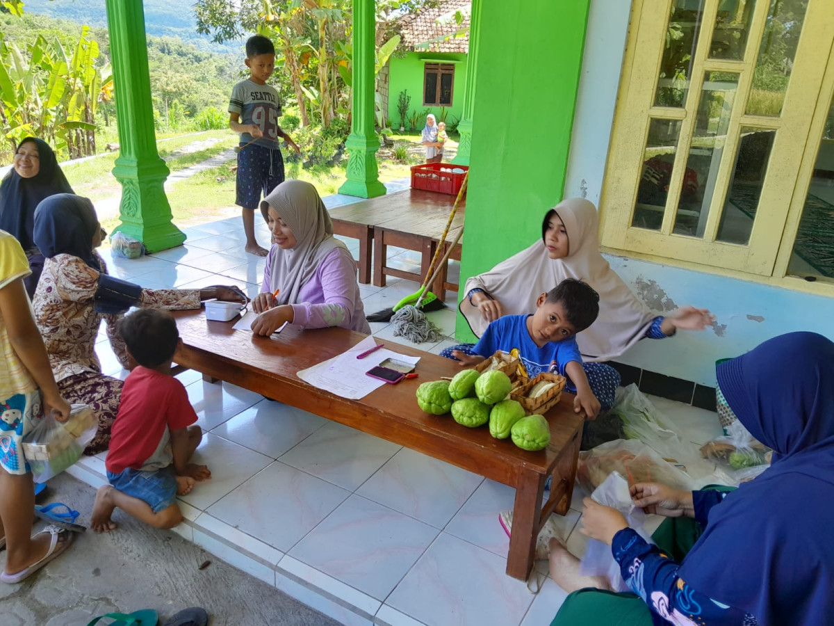 Pesrta posyandu lansia dusun watugudeg