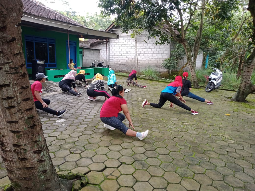 Senam Sehat Warga Padukuhan Jontro