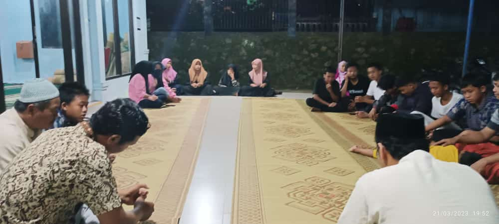 Rapat Menyambut Bulan Suci Ramadhan Masjid Al Ikhlas Padukuhan Kalinongko Lor