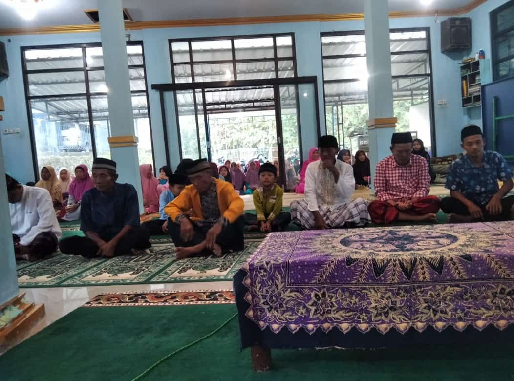 Pengajian Ahad Pagi Masjid Al Ikhlas Padukuhan Kalinongko Lor