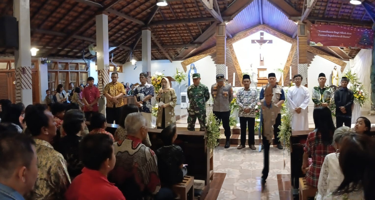 Misa Natal Di Gereja Santa Maria Marganingsih Kalurahan Gayamharjo