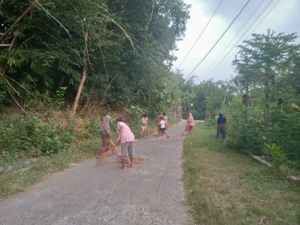 kegiatan gotong royong padukuhan jontro