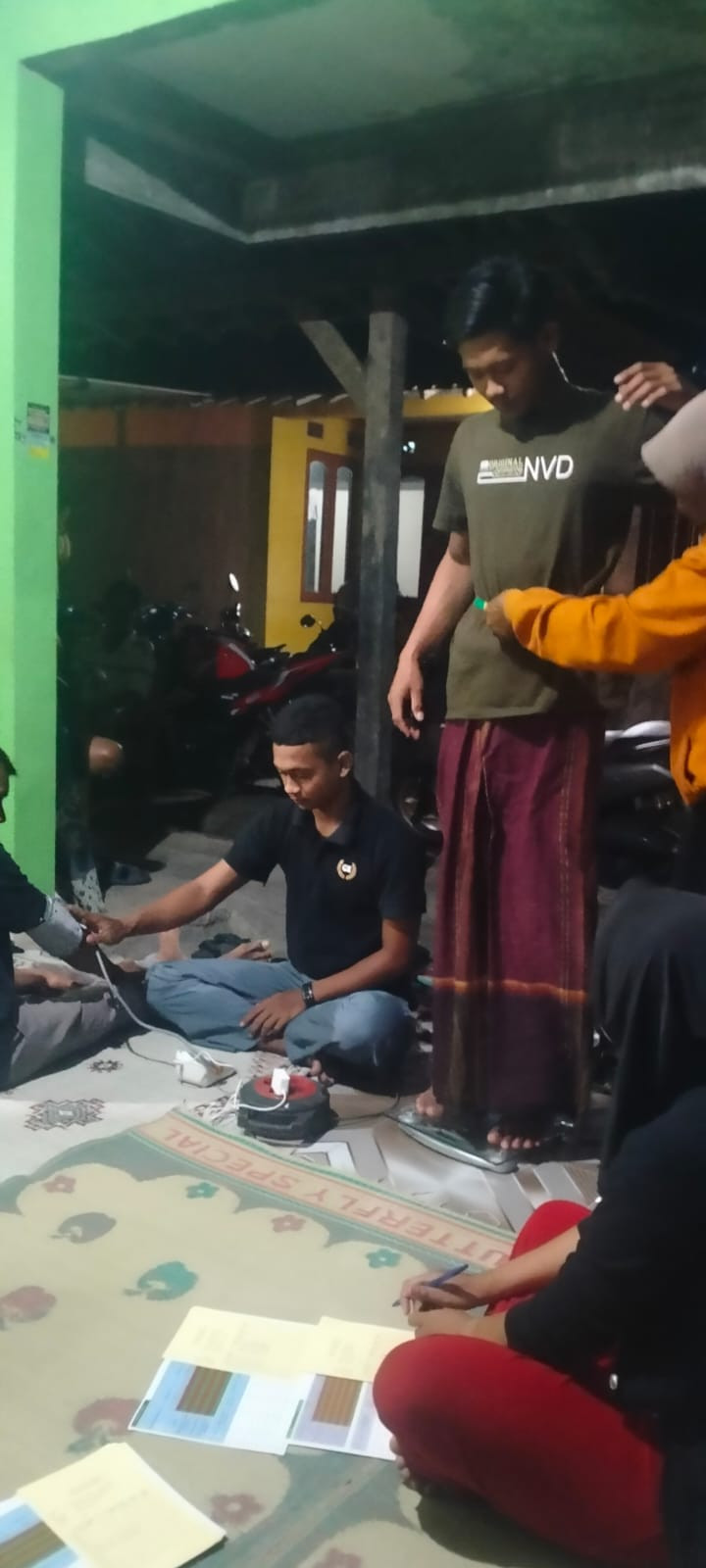 Kegiatan posbindu remaja dusun Parangan