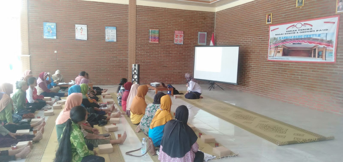 Kegiatan sekolah lansia dusun Lemahbang