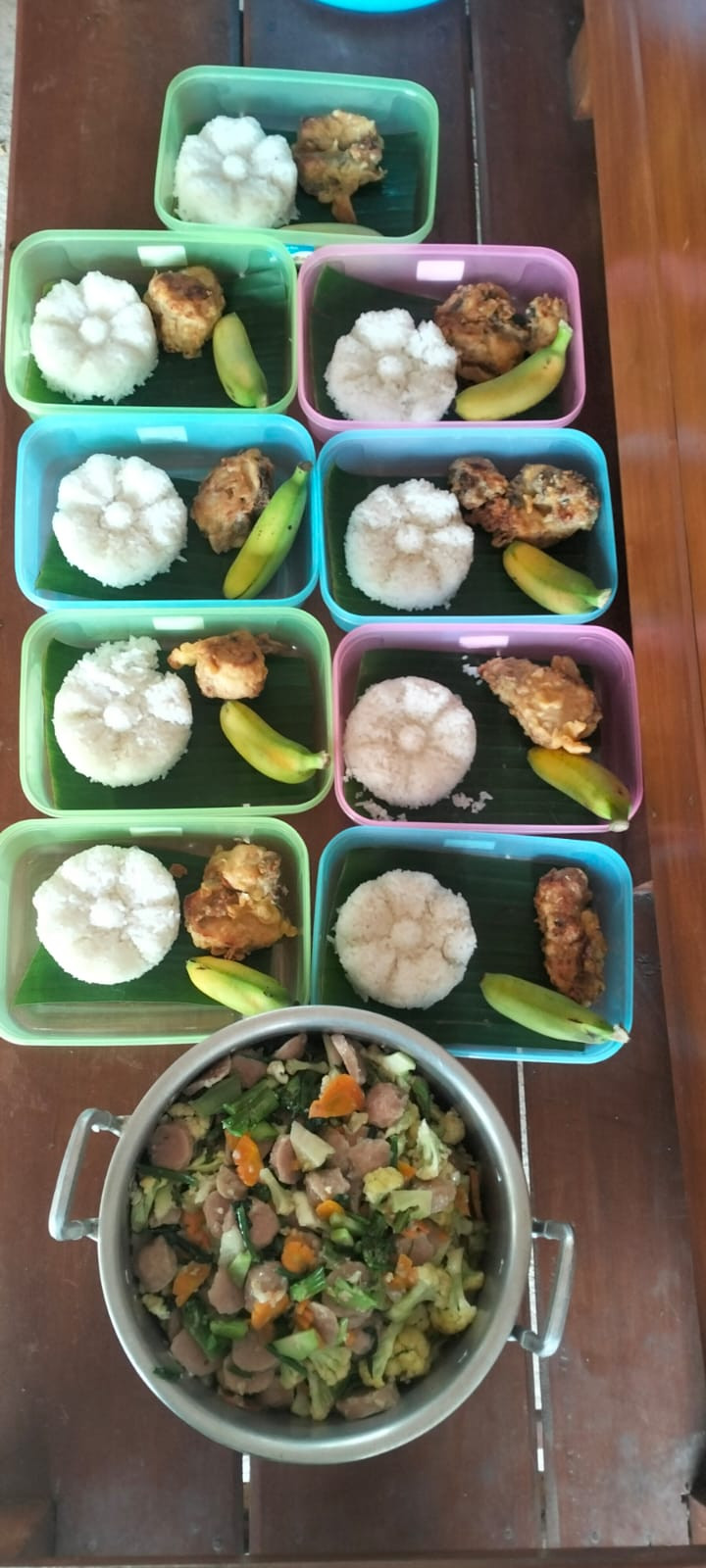 DASHAT (DAPUR SEHAT ATASI STUNTING) POSYANDU ALPUKAT PARANGAN  PADUKUHAN GAYAM