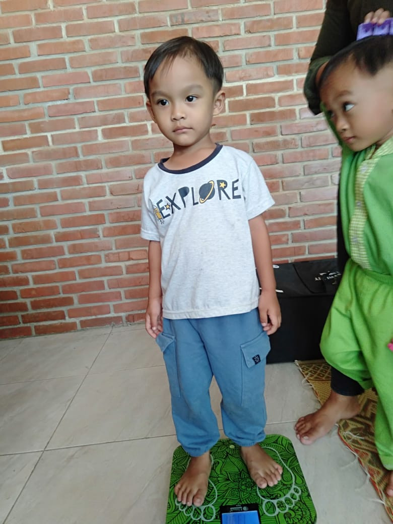 Kegiatan posyandu balita dusun Lemahbang