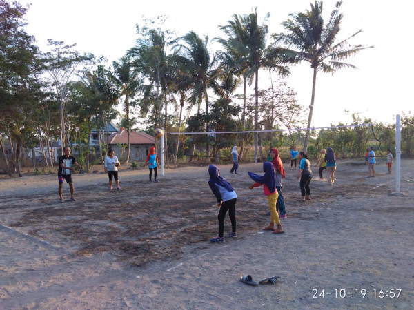 Volly Ibuk2