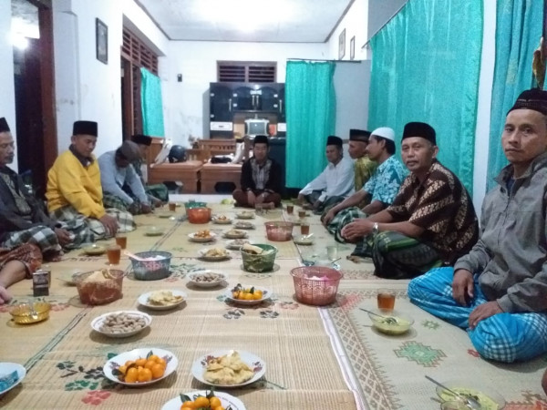 Aurotan malam jumat 