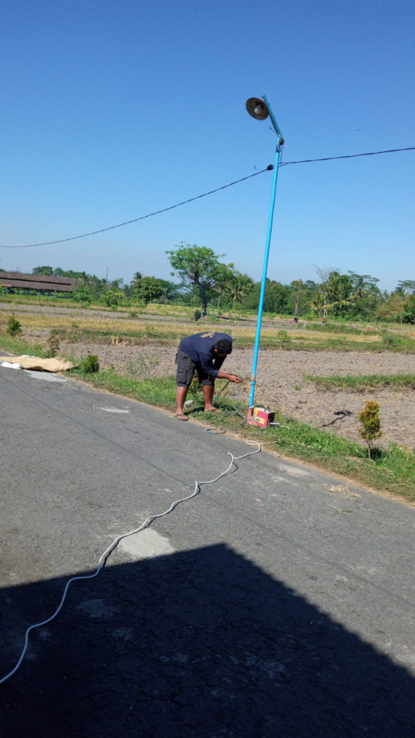 Perbaikan Tiang Penerangan 