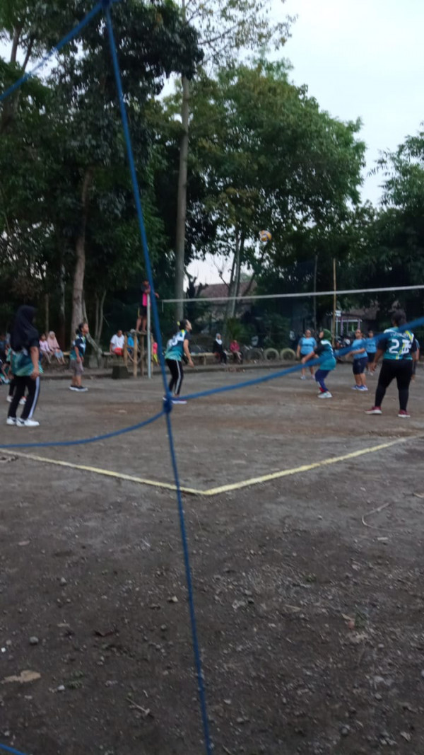 Olahraga Volly Dusun Krebet
