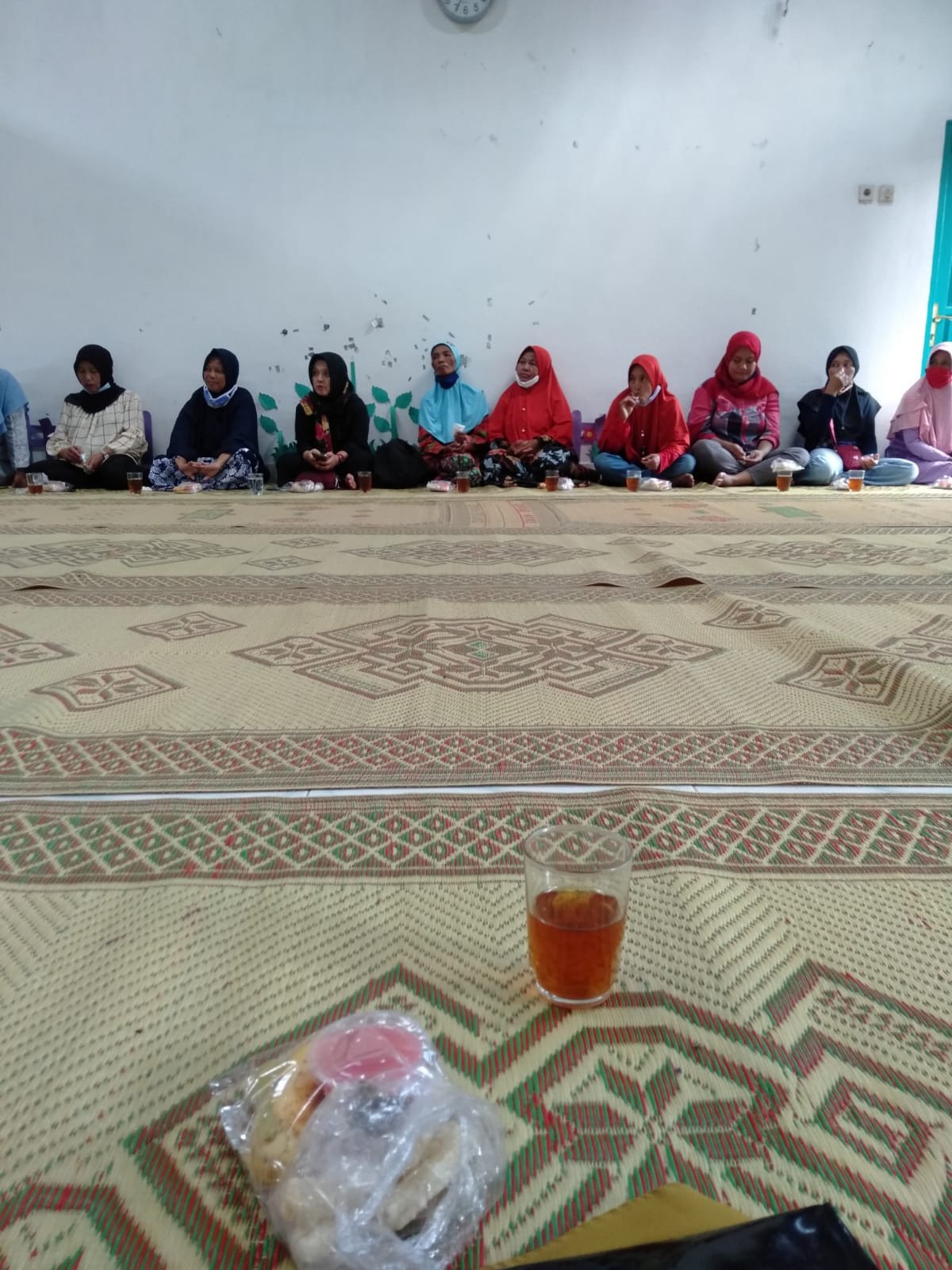 Syawalan PKK Ibu-Ibu RT 04 Dusun Sorasan