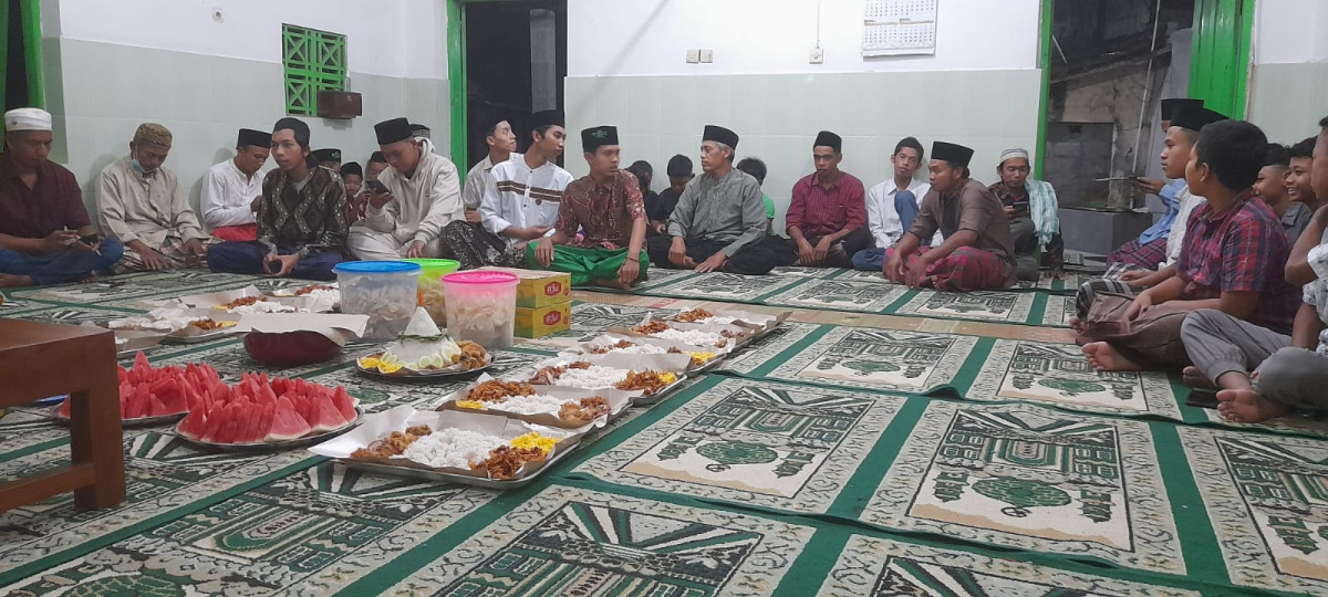 Khataman Di Mushola Al Wahid Dusun Sorasan