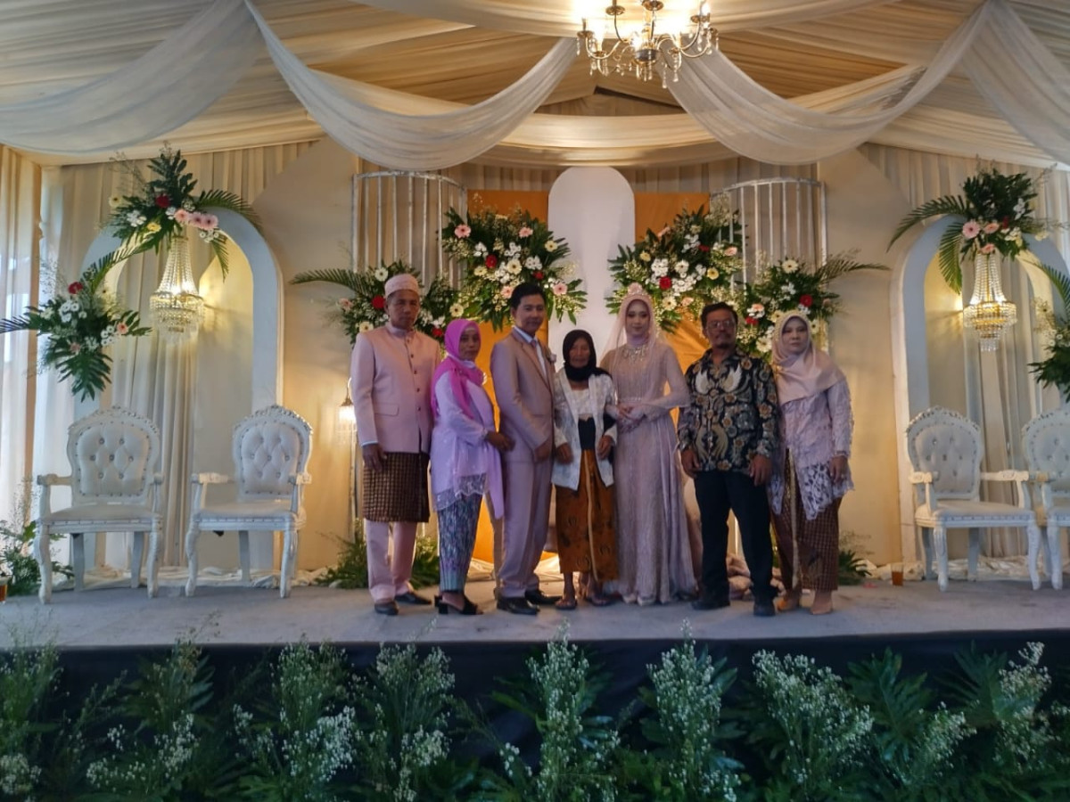 Pernikahan Ardhi Bagas kara di RT 04 RW 04 Rogobangsan