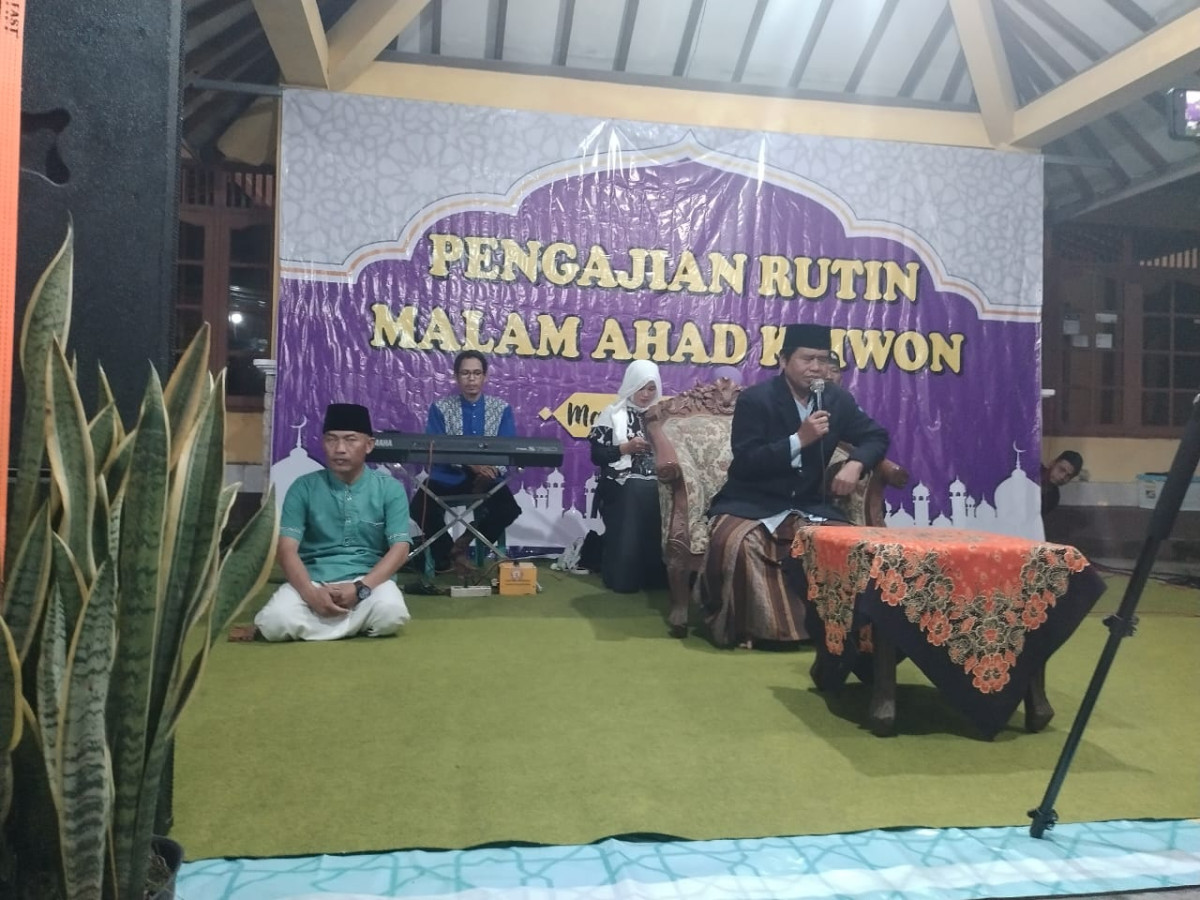 Pengajian Akbar di masjid At Taubah Rogobangsan