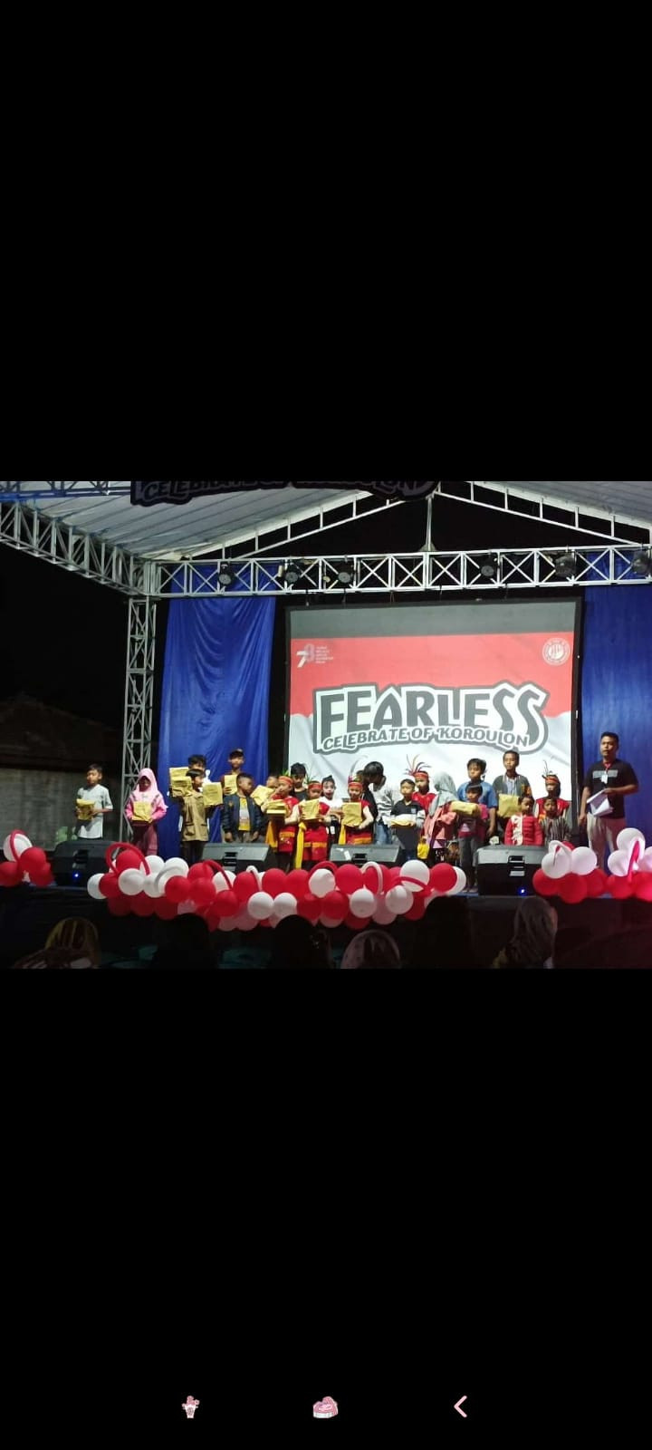 Pemenang lomba anak-anak dusun Koroulon Kidul dalam rangka memperingati Hari Kemerdekaan Indonesia