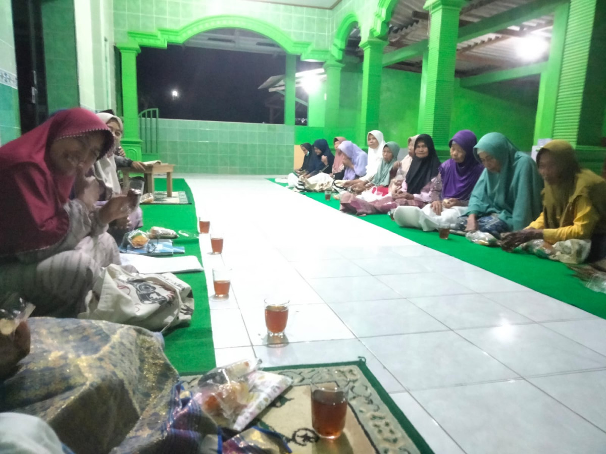 Pengajian Rutin Malam Selasa Dusun Pondok Suruh