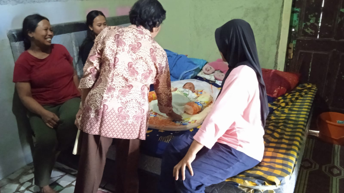 tengok Bayi dan Ibu Pasca melahirkan