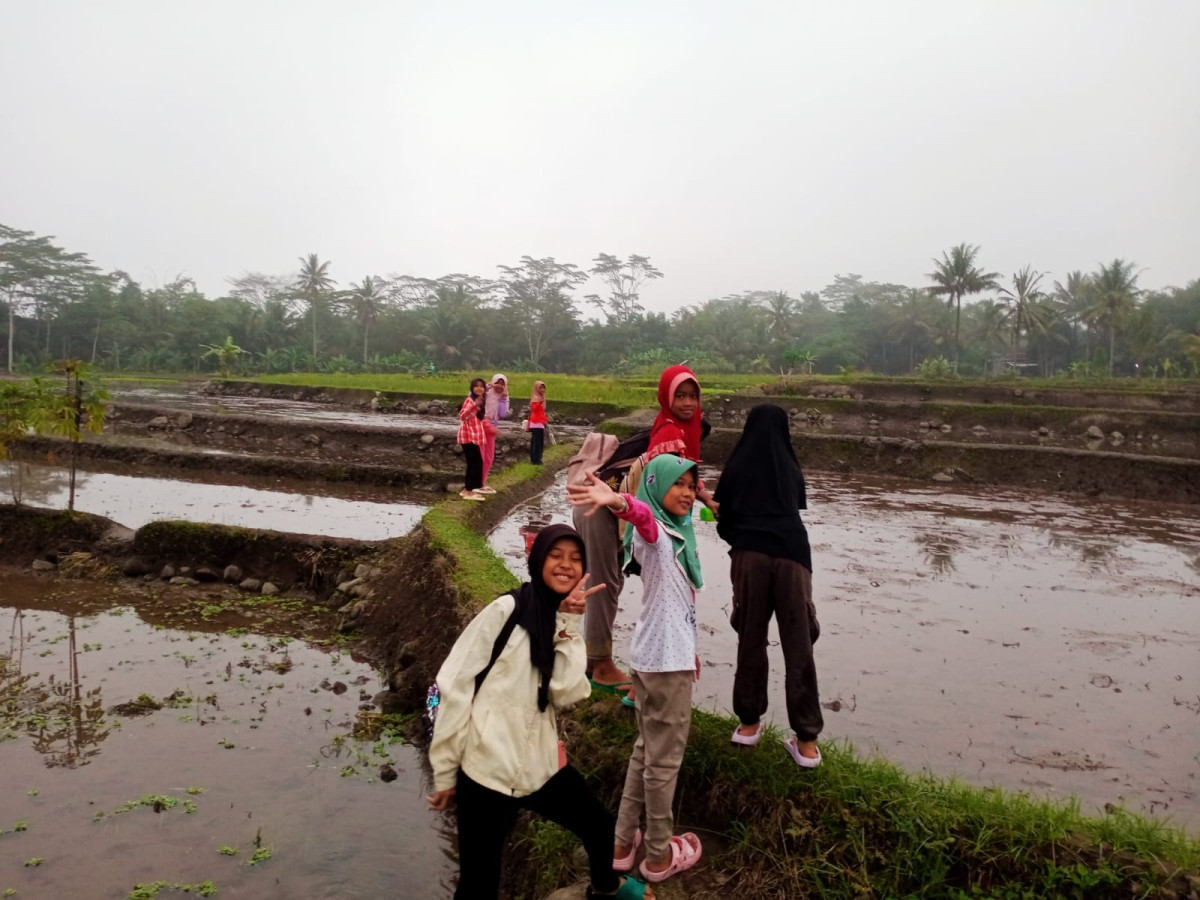 Jalan sehat TPA Sorasan