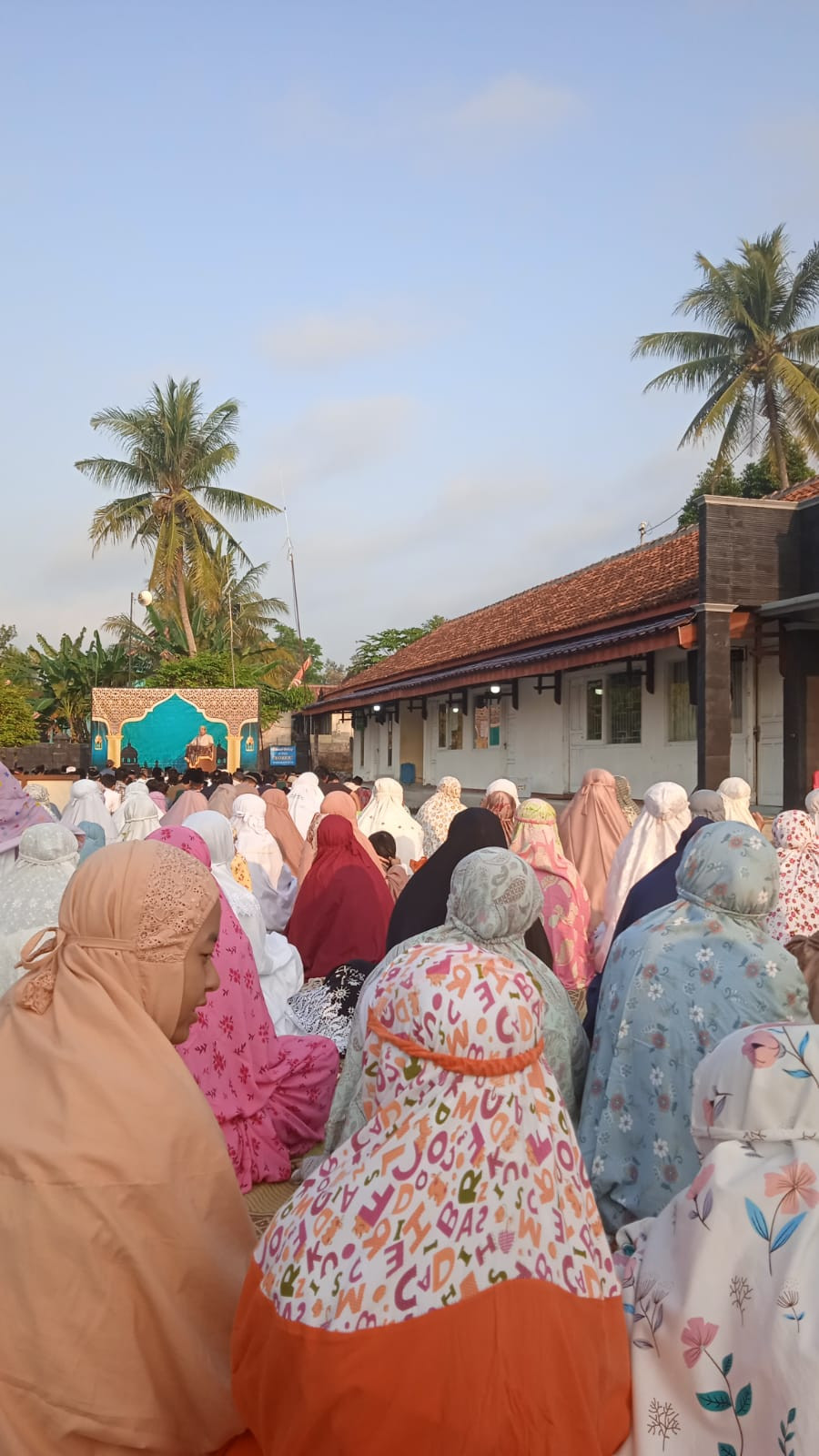 Kegiatan Shalat Idul Adha 1445 H berjamaah ( Dusun Koroulon Kidul )