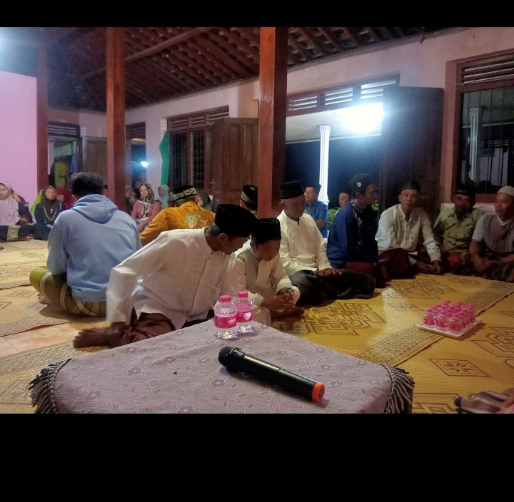 Pengajian warga di Kragilan pondok Dawung bimomartani