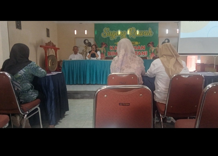 Kader Kragilan mengikuti pembinaan kampung KB