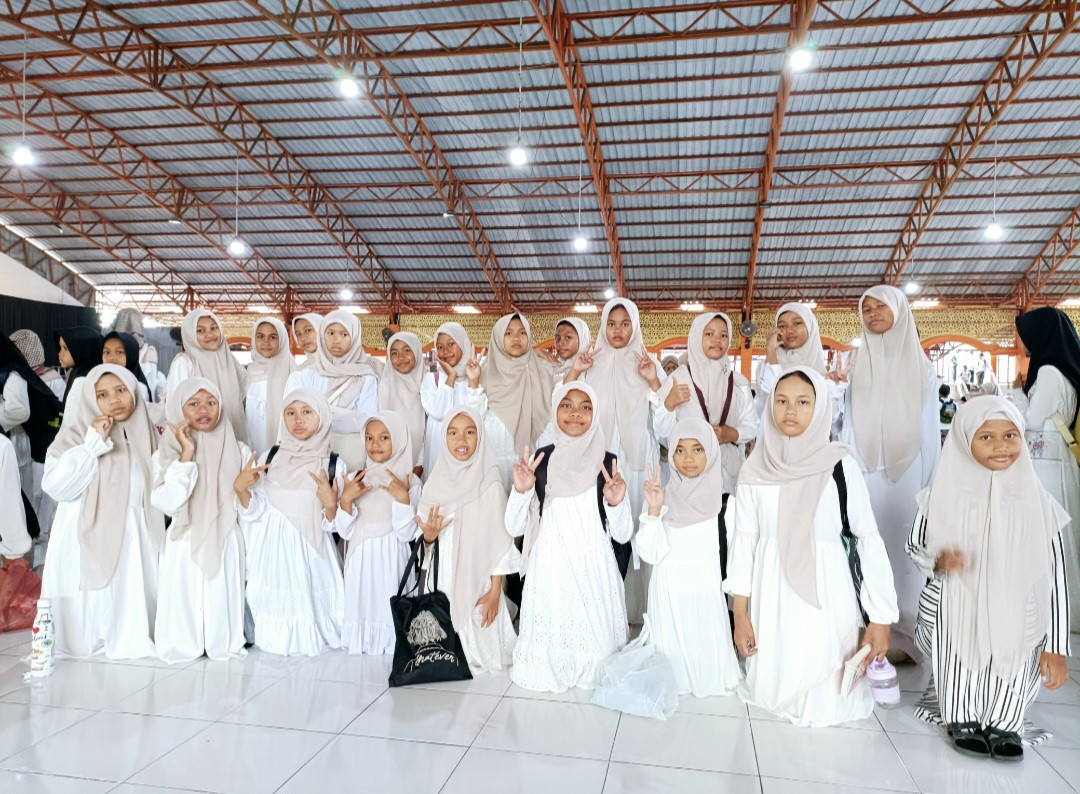 Warga Padukuhan Kalibulus mengikuti Maulid Nadi Muhammad SAW