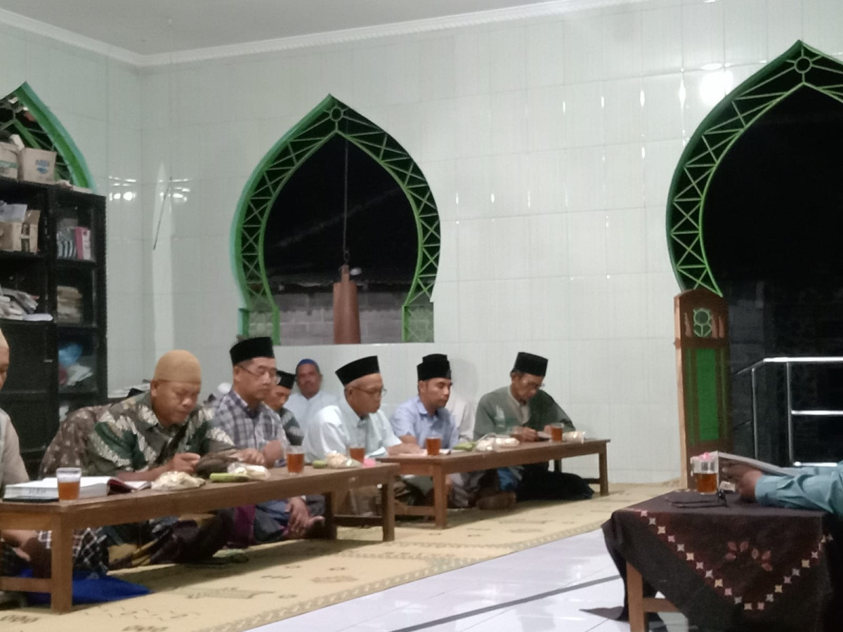 Kajian Tafsir Masjid Jami'ul Khasanah Sorasan