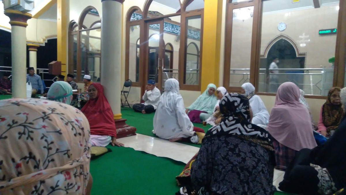 Rutinan mlm kemis legi cokrogaten