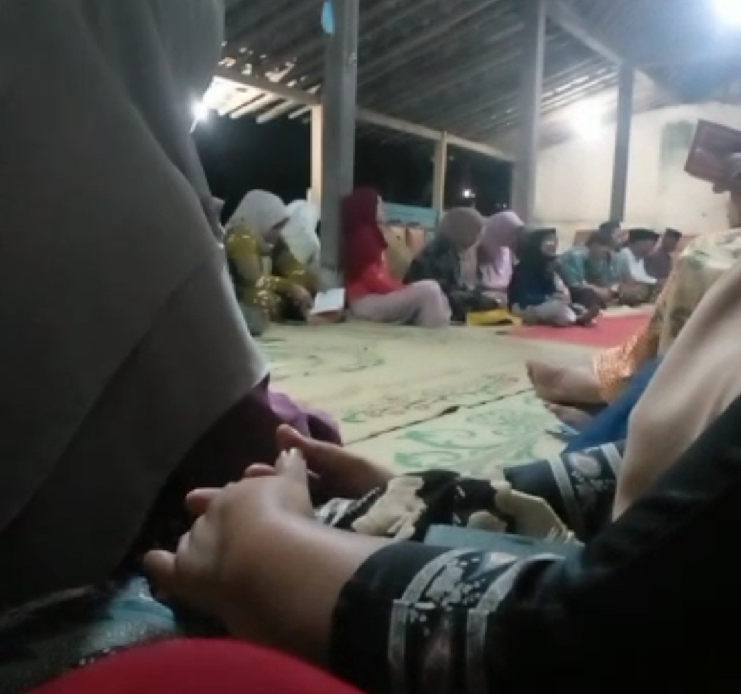 Yasinan rutin warga Padukuhan Kalibulus