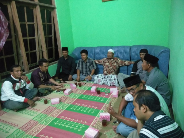 Pertemuan bapak2 rt 01 rw 33