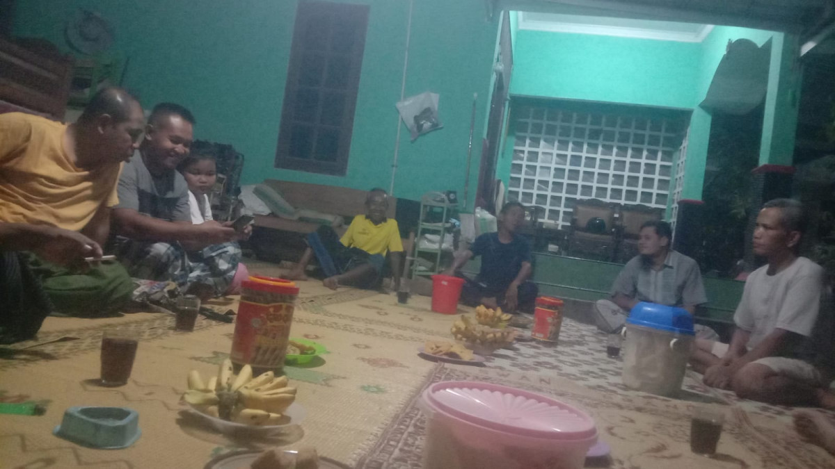 Kegiatan Ronda oleh Kelompok Sabtu Malam Padukuhan Ceper