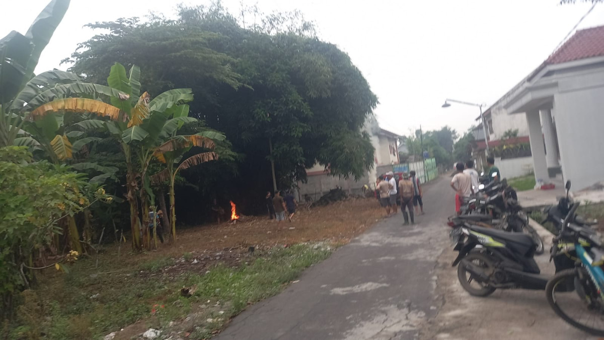 Kegiatan kerja bakti di wilayah rt 2 rw 33 Padukuhan Malangrejo