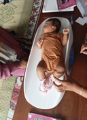 menimbang beby nabila baru 2 bln