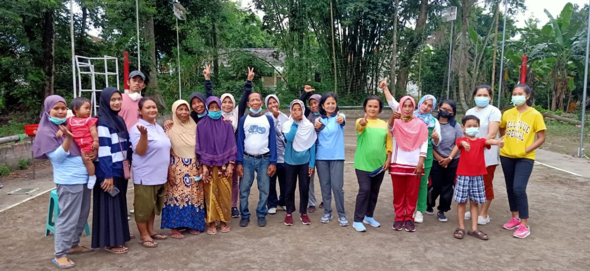 Senam Rutin Lansia Padukuhan Karangsari