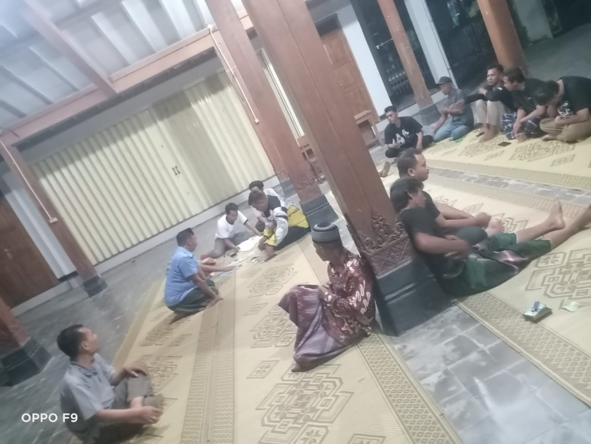 Kumpulan Malam Kamis Pahing rt 02 Pokoh